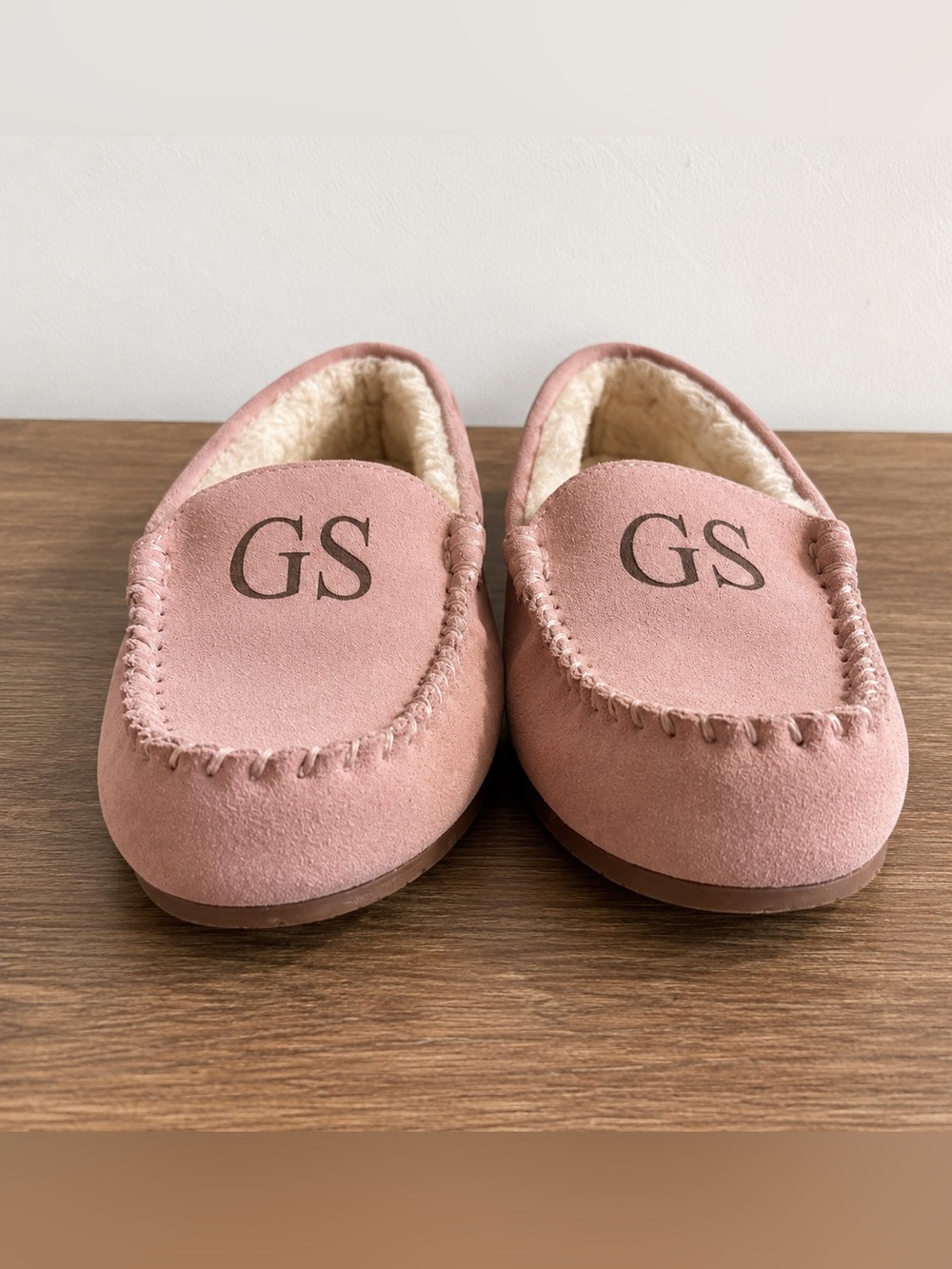 Lands’ End Pink Suede Moccasin Slippers Monogram GS Women’s Size 8